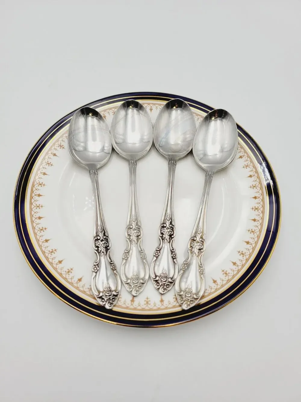 Oneida Community LOUISIANA Glossy Stainless Flatware Tablespoon Vtg